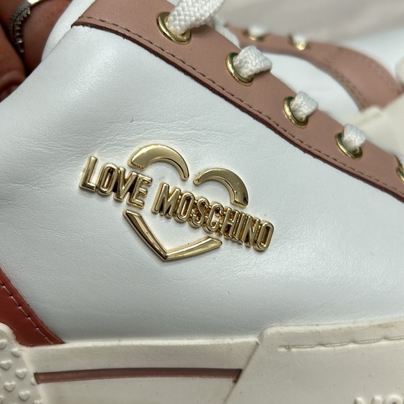 Love Moschino running shoes pink and white leather - Picture 4 of 5